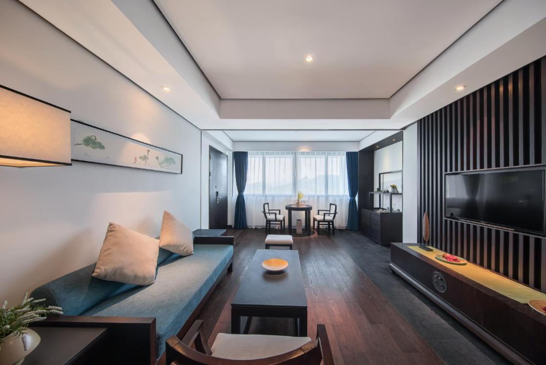 Howard Johnson Sandalwoods Resort Huizhou Huidong ภายนอก รูปภาพ